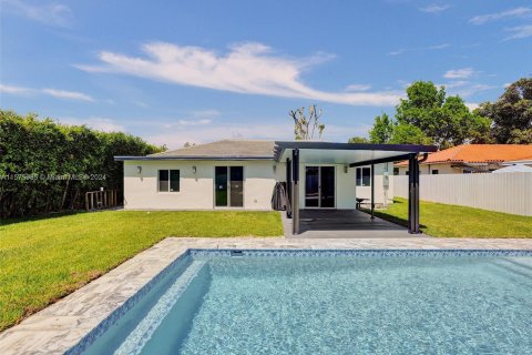 Villa ou maison à vendre à Biscayne Park, Floride: 6 chambres, 219.62 m2 № 1146859 - photo 7