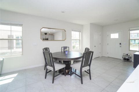 Adosado en venta en Kissimmee, Florida, 3 dormitorios, 168.8 m2 № 1273385 - foto 8