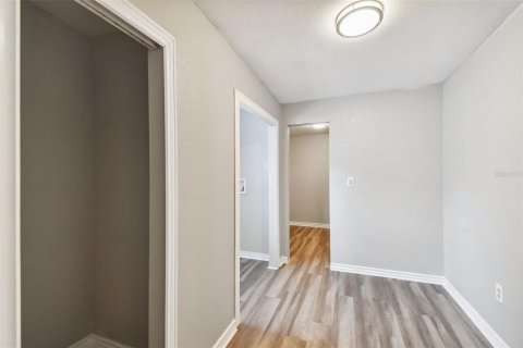 Immobilier commercial à vendre à Tampa, Floride: 4 chambres, 174.66 m2 № 1274437 - photo 21