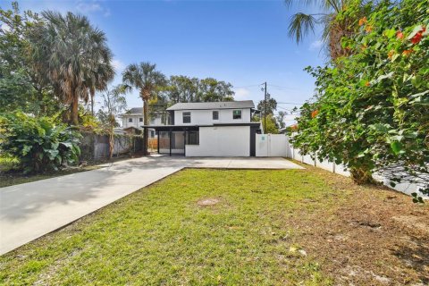 Propiedad comercial en venta en Tampa, Florida, 4 dormitorios, 174.66 m2 № 1274437 - foto 28