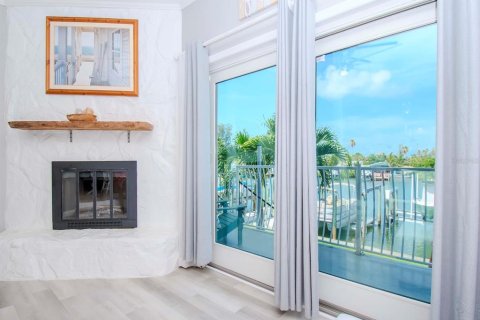 Townhouse in Treasure Island, Florida 2 bedrooms, 117.06 sq.m. № 1302394 - photo 13