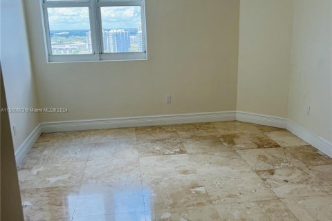 Copropriété à vendre à Aventura, Floride: 4 chambres, 327.39 m2 № 1097259 - photo 24