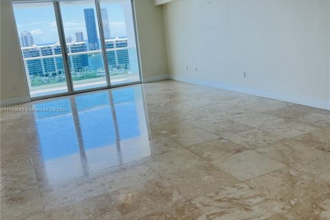 Copropriété à vendre à Aventura, Floride: 4 chambres, 327.39 m2 № 1097259 - photo 15