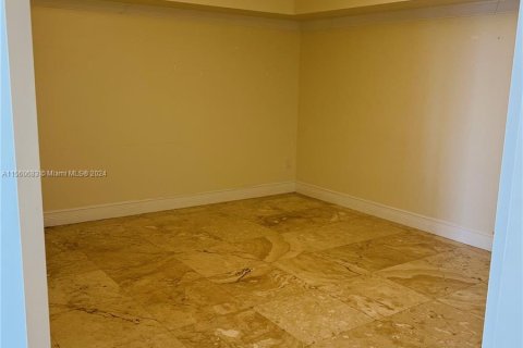 Condo in Aventura, Florida, 4 bedrooms  № 1097259 - photo 21