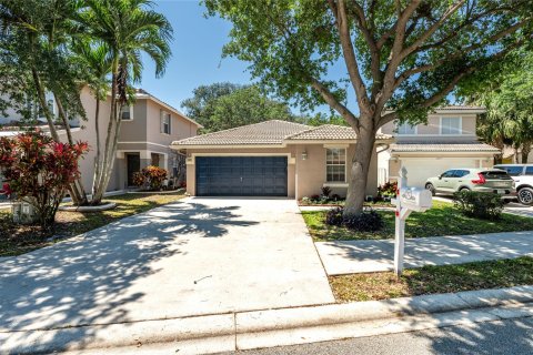 Casa en venta en Coconut Creek, Florida, 3 dormitorios, 152.36 m2 № 1118171 - foto 2