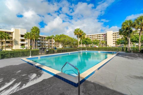 Condo in Deerfield Beach, Florida, 2 bedrooms  № 1118222 - photo 9