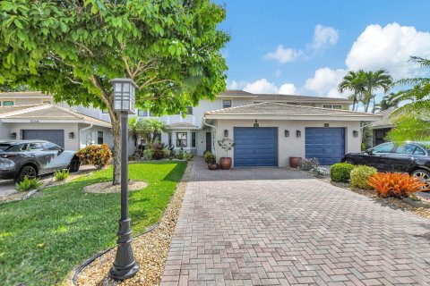 Adosado en venta en Deerfield Beach, Florida, 3 dormitorios, 172.98 m2 № 1142407 - foto 28