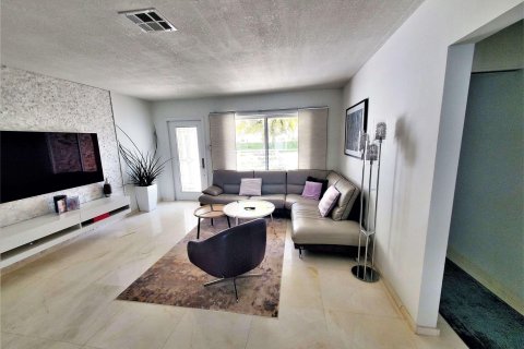 Casa en venta en Dania Beach, Florida, 3 dormitorios, 137.31 m2 № 968038 - foto 26