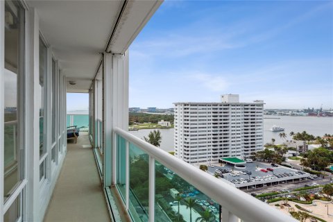 Copropriété à vendre à Fort Lauderdale, Floride: 2 chambres, 166.2 m2 № 967996 - photo 28