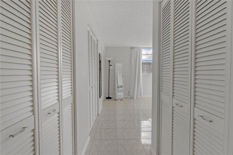 Купить кондоминиум в Дания-Бич, Флорида 4 комнаты, 110.55м2, № 982839 - фото 13