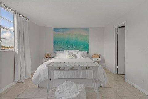 Condo in Dania Beach, Florida, 2 bedrooms  № 982839 - photo 18