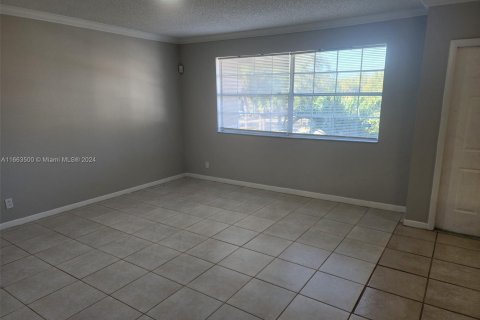 Copropriété à vendre à Coral Springs, Floride: 2 chambres, 77.57 m2 № 1375563 - photo 3