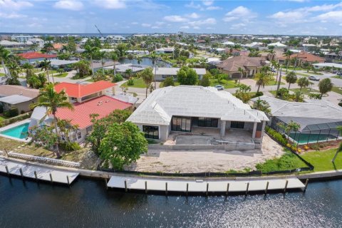 Villa ou maison à vendre à Punta Gorda, Floride: 3 chambres, 254.65 m2 № 546100 - photo 7