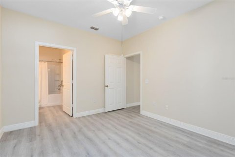 Condo in Winter Garden, Florida, 2 bedrooms in SOUTHERN PINES  № 1361251 - photo 11