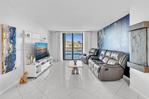 Condominio en venta en Hollywood, Florida, 2 dormitorios, 113.43 m2 № 1293035 - foto 14