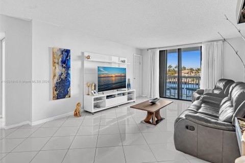 Condominio en venta en Hollywood, Florida, 2 dormitorios, 113.43 m2 № 1293035 - foto 15