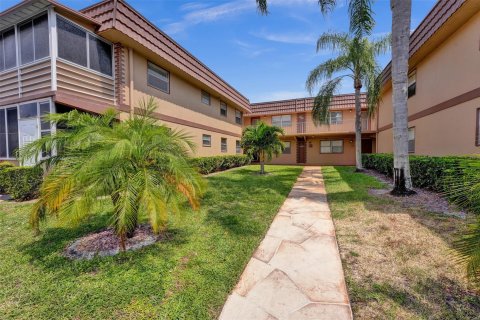 Condo in Delray Beach, Florida, 2 bedrooms  № 1186467 - photo 28