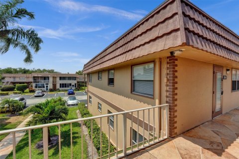 Condo in Delray Beach, Florida, 2 bedrooms  № 1186467 - photo 27