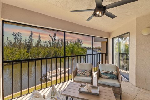 Condominio en venta en Punta Gorda, Florida, 2 dormitorios, 105.72 m2 № 1126565 - foto 2
