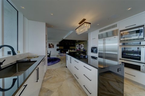 Condo in Fort Lauderdale, Florida, 3 bedrooms  № 981691 - photo 19