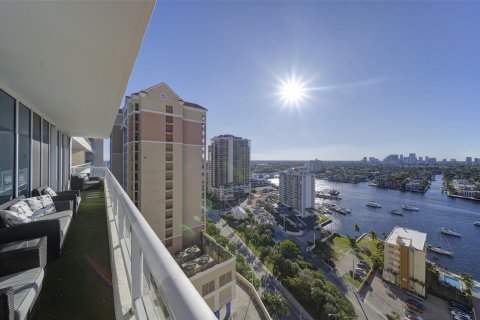 Condo in Fort Lauderdale, Florida, 3 bedrooms  № 981691 - photo 2