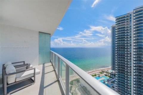 Condo in Hollywood, Florida, 2 bedrooms  № 780788 - photo 20