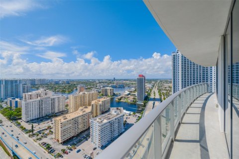 Condo in Hollywood, Florida, 2 bedrooms  № 780788 - photo 21