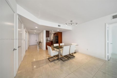 Copropriété à louer à Hallandale Beach, Floride: 3 chambres, 145.95 m2 № 1320587 - photo 27