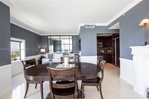 Condo in Miami, Florida, 1 bedroom  № 1320586 - photo 10