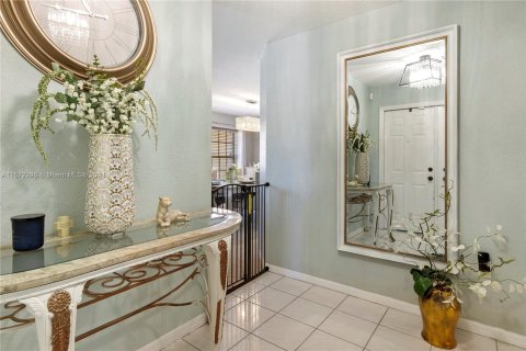 Villa ou maison à vendre à Margate, Floride: 4 chambres, 244.33 m2 № 1132622 - photo 3