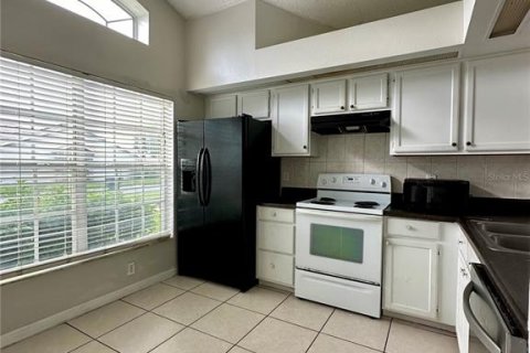 Townhouse in Orlando, Florida 2 bedrooms, 92.44 sq.m. № 1335929 - photo 2