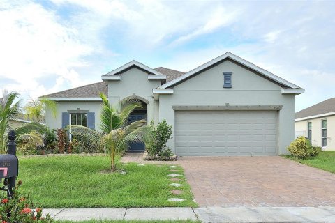 House in Kissimmee, Florida 3 bedrooms, 155.8 sq.m. № 1335930 - photo 1