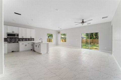 Villa ou maison à vendre à Orlando, Floride: 3 chambres, 158.49 m2 № 1391274 - photo 8