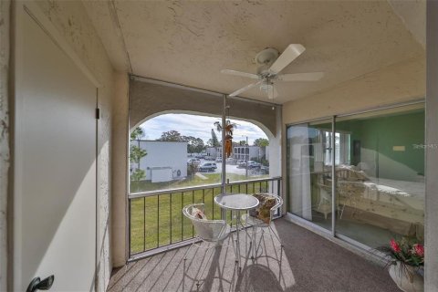 Condominio en venta en Seminole, Florida, 2 dormitorios, 76.18 m2 № 1390684 - foto 27