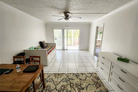 Condo in West Palm Beach, Florida, 2 bedrooms  № 1097532 - photo 12