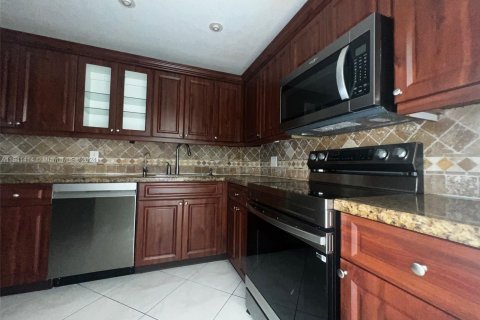 Condominio en venta en Hollywood, Florida, 2 dormitorios, 105.17 m2 № 1318919 - foto 9