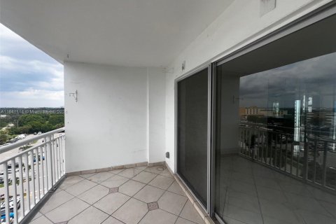 Copropriété à vendre à Hollywood, Floride: 2 chambres, 105.17 m2 № 1318919 - photo 3