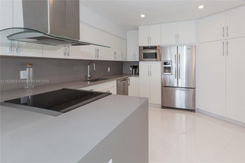 Condominio en venta en Miami Beach, Florida, 2 dormitorios, 130.99 m2 № 1293335 - foto 7