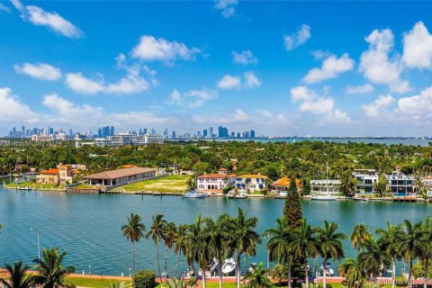 Condominio en venta en Miami Beach, Florida, 2 dormitorios, 130.99 m2 № 1293335 - foto 5