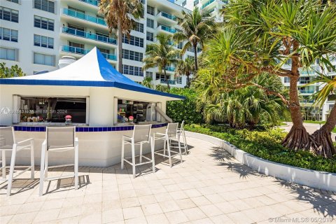 Condominio en venta en Miami Beach, Florida, 2 dormitorios, 130.99 m2 № 1293335 - foto 28