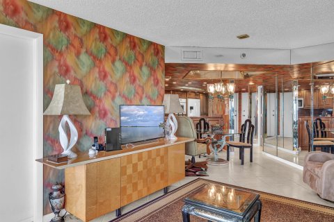 Condominio en venta en Hutchinson Island South, Florida, 2 dormitorios, 110.27 m2 № 641663 - foto 26