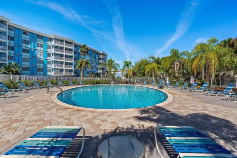 Condominio en venta en Saint Petersburg, Florida, 2 dormitorios, 82.4 m2 № 1361061 - foto 22