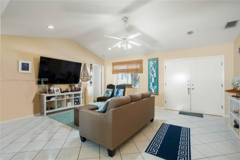 Villa ou maison à vendre à Key Largo, Floride: 4 chambres, 180.69 m2 № 1000285 - photo 12