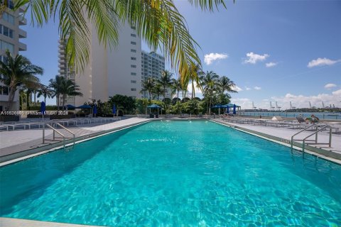 Condominio en venta en Miami Beach, Florida, 1 dormitorio, 77.76 m2 № 1000249 - foto 14