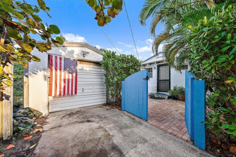 Villa ou maison à vendre à West Palm Beach, Floride: 2 chambres, 122.26 m2 № 1221685 - photo 9