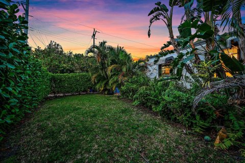 Villa ou maison à vendre à West Palm Beach, Floride: 2 chambres, 122.26 m2 № 1221685 - photo 28