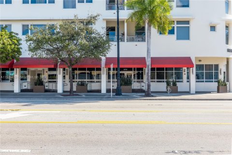 Bureau à louer à Miami, Floride № 1221687 - photo 4