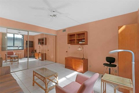 Condominio en venta en Key Biscayne, Florida, 2 dormitorios, 148.64 m2 № 967320 - foto 15