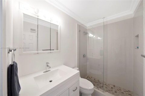 Copropriété à vendre à Hallandale Beach, Floride: 1 chambre, 72.93 m2 № 1294743 - photo 14