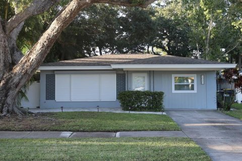 House in Clearwater, Florida 3 bedrooms, 143.53 sq.m. № 1344916 - photo 11